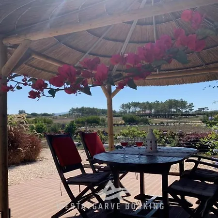 Charmantes Mit Schoener Aussicht- 2 Sc By Interhome Casa vacanze
