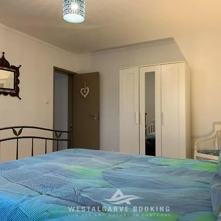 Casa vacanze Charmantes Mit Schoener Aussicht- 2 Sc By Interhome
